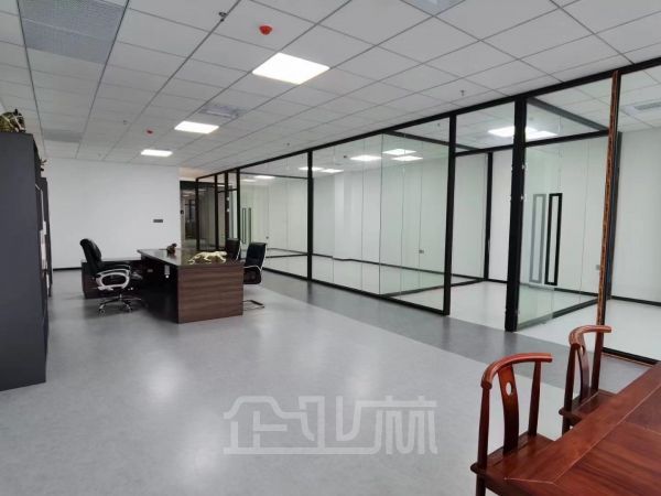 厂房正门图