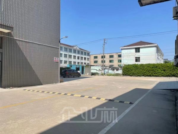 厂房正门图