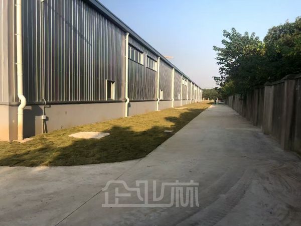 厂房正门图