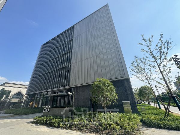 厂房正门图