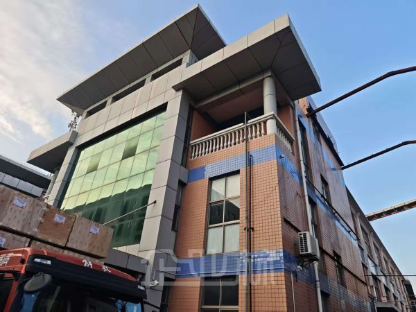 出售新桥7亩5200平双层厂房