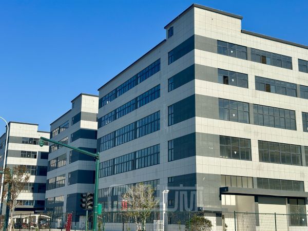 厂房正门图