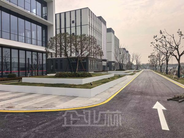 厂房正门图
