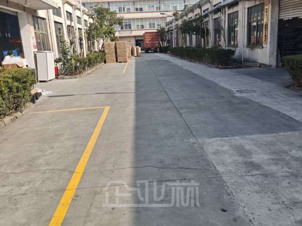 厂房正门图