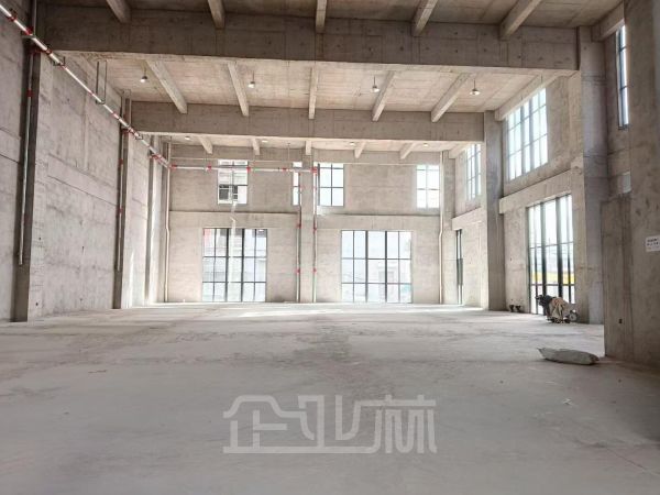 厂房正门图