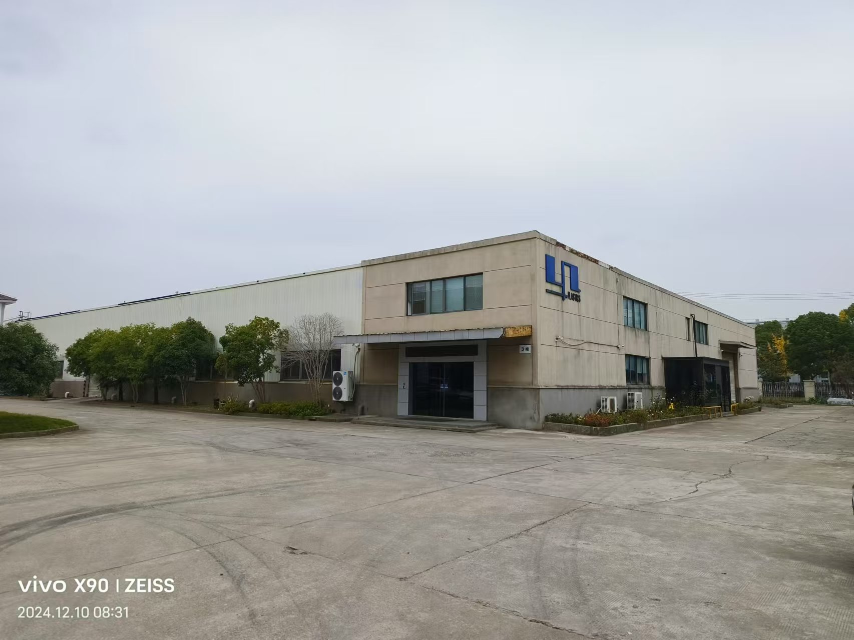 浦东新场镇104地块独栋单层2500平方厂房出租