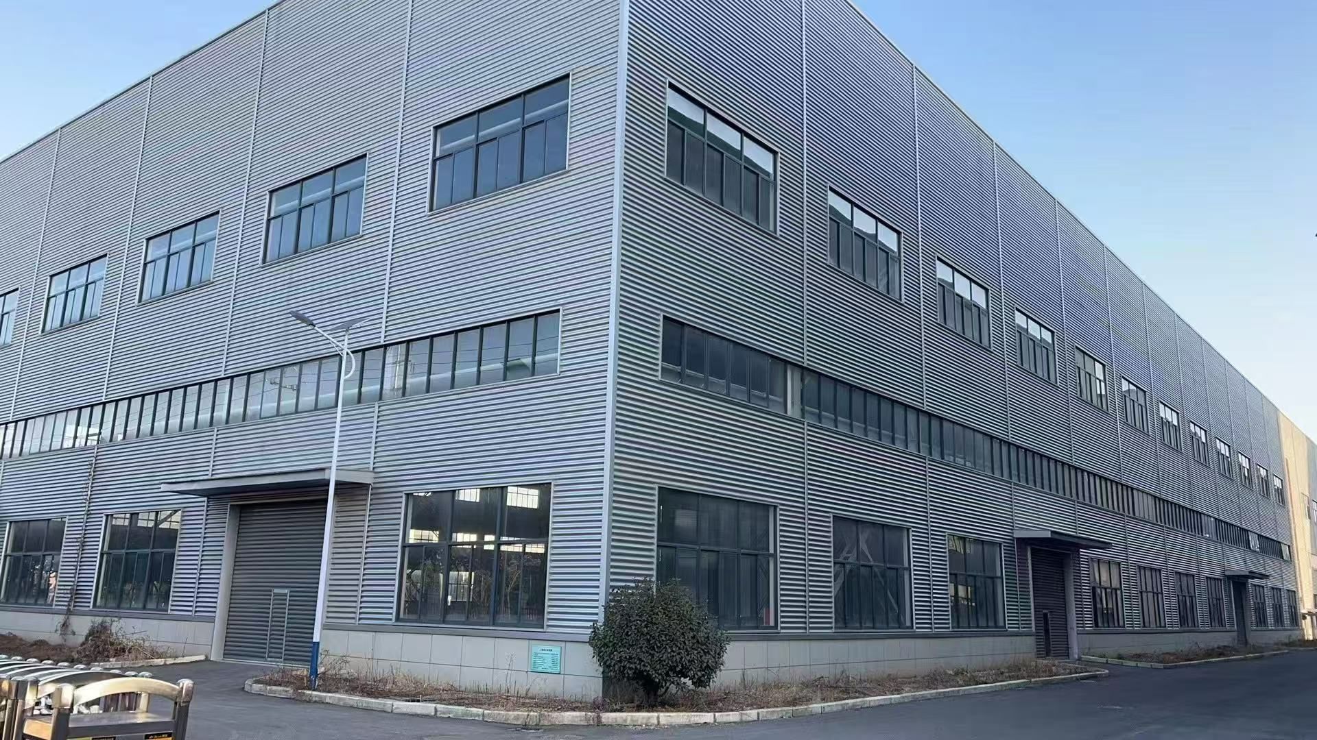 出租长兴3300平丙类化工厂房